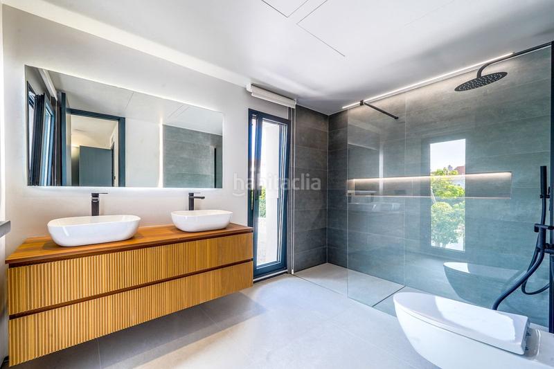 Foto 883fe392-62c6-4473-aad0-3a588f4d17a5. Chalet avec parking piscine dans Las Brisas Marbella