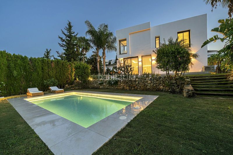 Foto 9ec2e570-6643-4217-982a-09151e5d2db6. Chalet en Las Brisas Marbella