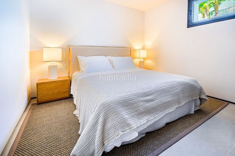 Foto e13f1bd1-c04f-4a7e-8918-3f6541936820. Xalet amb aparcament piscina a Las Brisas Marbella