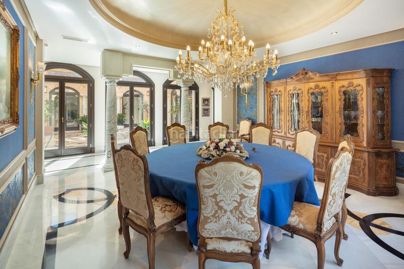 Foto 856cba8a-8c85-4d3d-8adf-888cc0e7f01d. Chalet avec parking piscine dans Sierra Blanca Marbella