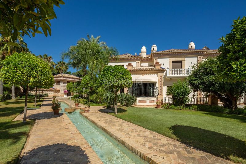 Foto a6c8fc42-7776-4f24-bef6-b002c15f7827. Chalet en Sierra Blanca Marbella