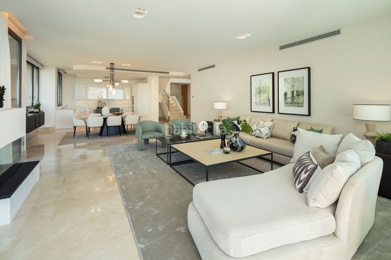 Foto 68d97f89-0fcd-4759-b702-3f03595f2a0d. Dúplex amb aparcament piscina a Sierra Blanca Marbella