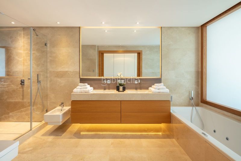 Foto 7bf7bf36-0d88-4e0a-891d-2cfcd026cf96. Dúplex amb aparcament piscina a Sierra Blanca Marbella