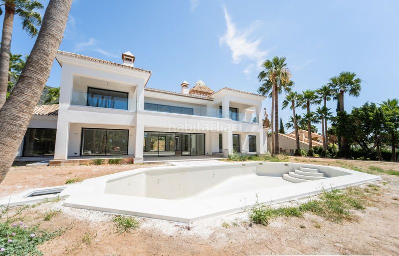 Foto b44d2dcb-c678-41ef-ba23-a1d62b040c70. Xalet amb piscina a bahía de Marbella Marbella