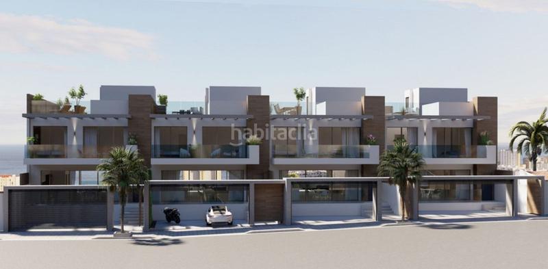 Foto f56ca52c-e9b3-4d7d-9994-f2a3c0ecfd25. Maison jumelée avec parking piscine dans Centro ciudad Fuengirola