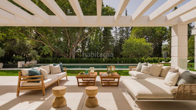 Foto f3293e57-6c19-4215-96f8-d604c8767cc6. Chalet avec parking piscine dans Paraiso - Barronal Estepona