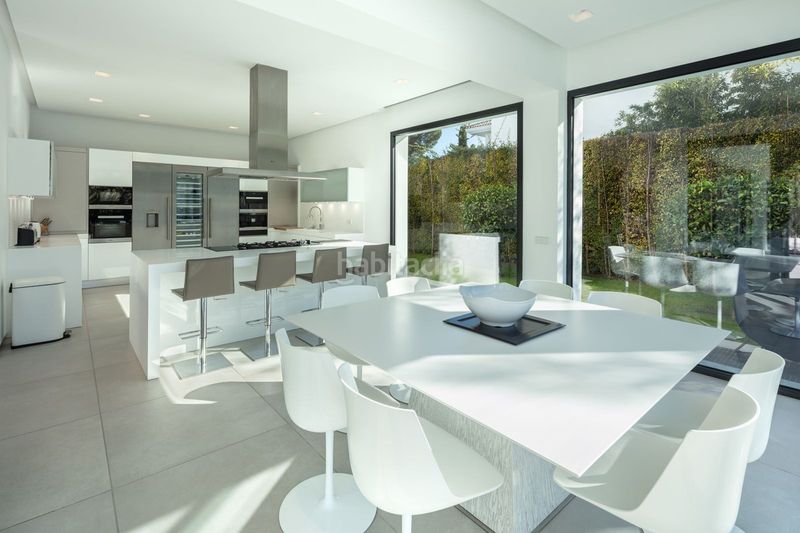 Foto c7b3b048-ed99-4de4-902b-dddb77fe42ed. Chalet en los jardines de Marbella - la ermita Marbella