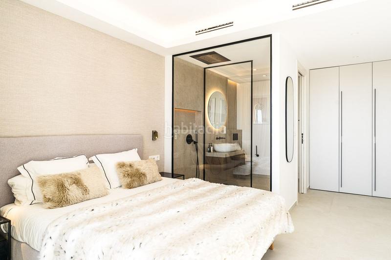 Foto b08935e4-b4cb-435e-9e9c-70bfccd2d139. Zweistöckige wohnung mit pool in Benahavís pueblo Benahavís