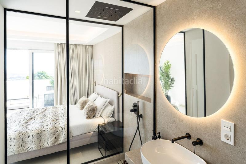 Foto bef402b9-e897-4c58-97be-ce85db00b179. Zweistöckige wohnung mit pool in Benahavís pueblo Benahavís