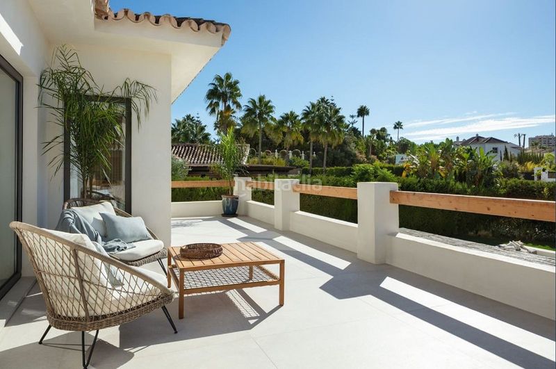 Foto 1f8f7b39-a24c-411d-9799-8c7ff1af55c4. Xalet amb aparcament piscina a Las Brisas Marbella