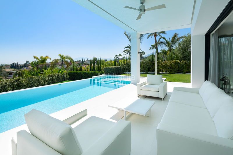 Foto 54485c00-6bd4-45d0-9fe3-0f3456a4b33f. Chalet en Valdeolletas - Las Cancelas - Xarblanca Marbella