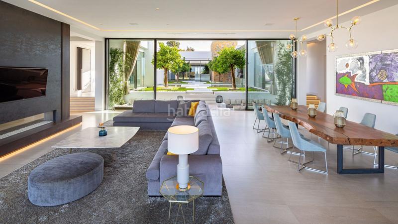 Foto 93964200-c200-4e7d-a6f5-aff1b0d8aae5. Chalet with parking pool in La Carolina - Guadalpín Marbella