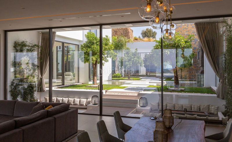 Foto ce3e6b6b-f33a-422d-be62-3f891f4e383d. Chalet en La Carolina - Guadalpín Marbella