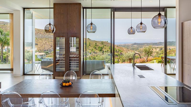 Foto ec9e9be8-8c1d-4db6-8f91-c67fe0a385e5. Xalet amb aparcament piscina a La Carolina - Guadalpín Marbella