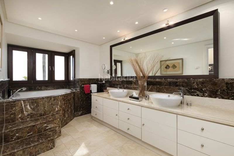 Foto e4f5b7bd-da88-4e17-9ace-ba7412c875c8. Chalet en Nagüeles Alto Marbella
