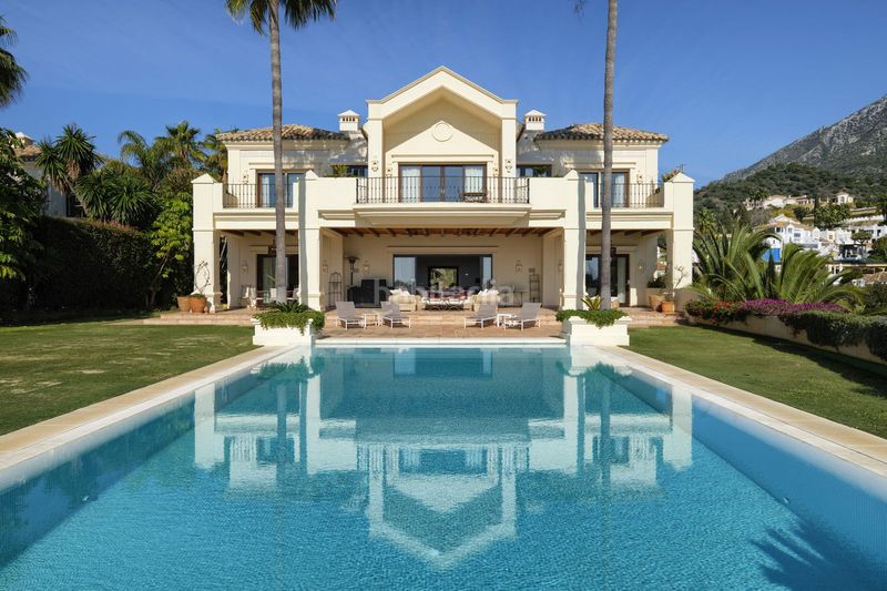 Foto 75e51fa2-32b6-4553-b48f-8bbe44366632. Xalet amb aparcament piscina a Nagüeles Alto Marbella