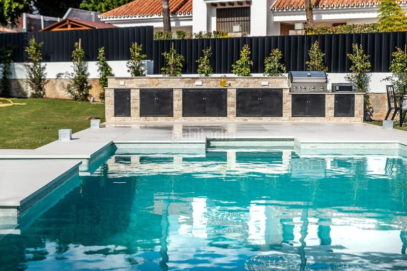 Foto 2fc80c04-5e05-4997-a3a9-a637386d24ed. Xalet amb aparcament piscina a Puerto Banús Marbella