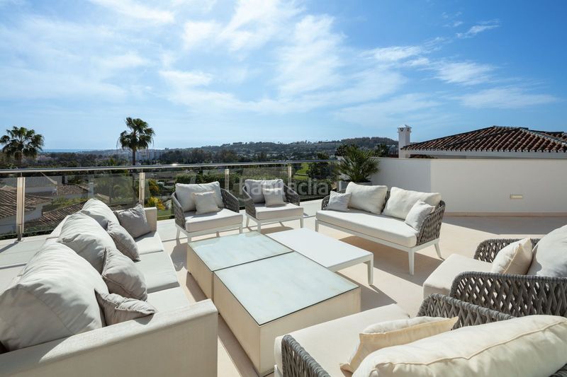Foto b696b8be-8122-489b-b532-eb733e17d981. Xalet amb aparcament piscina a Los Naranjos Marbella