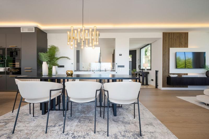 Foto 4f6216aa-ab32-4ba9-85a5-967f6d1ee210. Chalet mit parking pool in La Carolina - Guadalpín Marbella