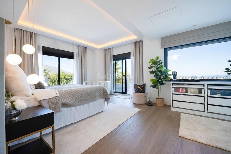 Foto 1673414d-6b66-48e8-828f-2b7f77382cbc. Chalet with parking pool in La Carolina - Guadalpín Marbella