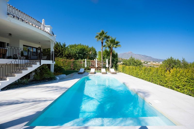 Foto f68779a2-5400-46ce-9097-c337af6940f4. Xalet amb aparcament piscina a Benahavís pueblo Benahavís