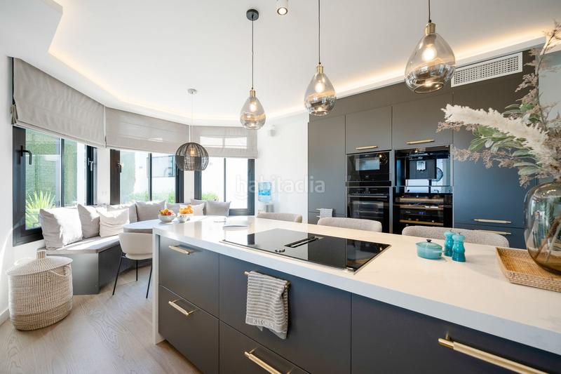 Foto 4aa9778a-d895-4840-9179-e5b638c41552. Xalet amb aparcament piscina a La Carolina - Guadalpín Marbella