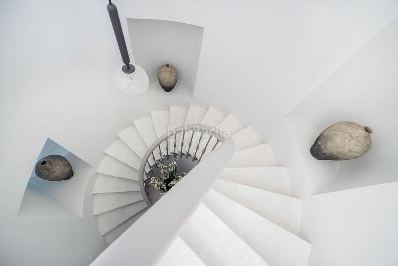 Foto 77871ded-2fe1-4a53-8351-d4cf681c0f3d. Chalet mit parking pool in Benahavís pueblo Benahavís