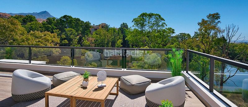 Foto 2022894d-cb04-45e9-8650-b046d634283c. Apartament amb aparcament piscina a Los Naranjos Marbella