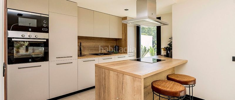Foto 2316582f-6671-4b58-82bf-d7590b0cdbbb. Apartament amb aparcament piscina a Los Naranjos Marbella