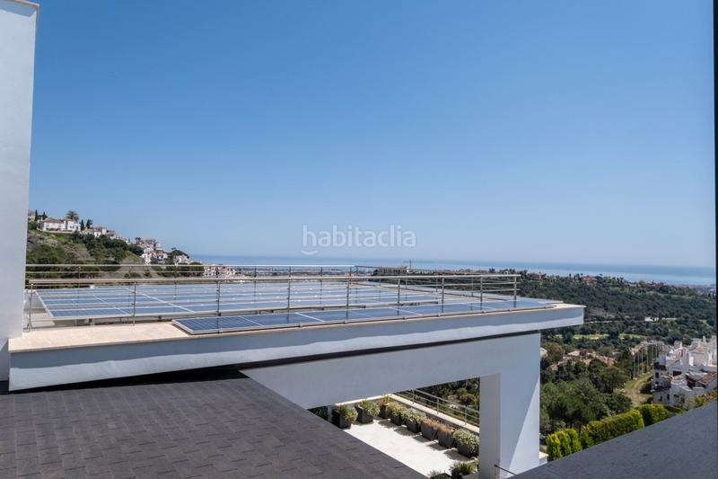 Foto b8c661ec-7c9b-49c8-82ac-3a639c35c804. Chalet with parking pool in los arqueros - puerto del almendro Benahavís