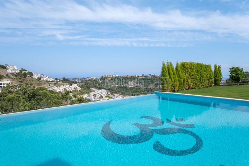 Foto 4a0a0395-b264-4d8e-84c7-bddac3453d71. Xalet amb aparcament piscina a los arqueros - puerto del almendro Benahavís