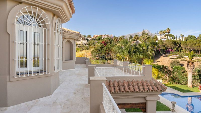 Foto 299c761c-26a9-468d-839a-a1360dc3357f. Chalet en Las Brisas Marbella