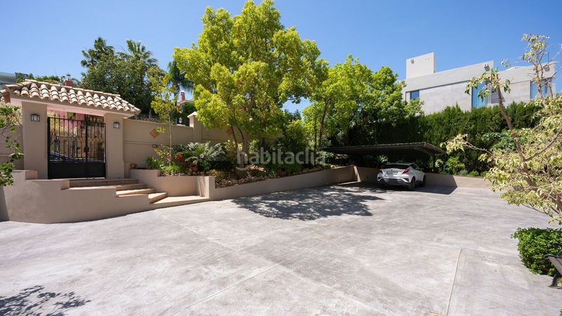 Foto 2461a86c-48b6-4c1e-9dc9-94b521b1cc1c. Xalet amb aparcament piscina a Las Brisas Marbella