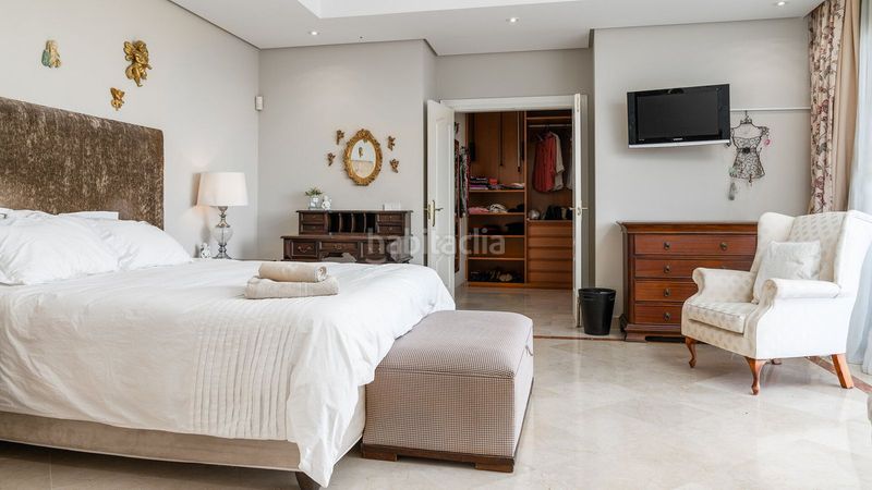 Foto 39159a62-a2a9-4695-8b4c-5035d51dc332. Xalet amb aparcament piscina a Las Brisas Marbella