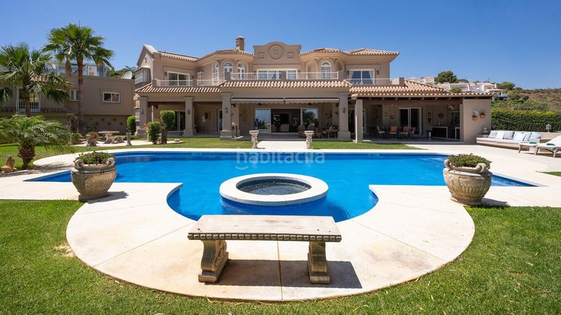 Foto f68a6b8f-731e-4a22-9f69-6f89221eb062. Xalet amb aparcament piscina a Las Brisas Marbella