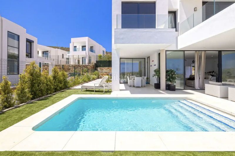 Foto d1ae5f37-4be5-4eaa-b068-765e138724ca. Xalet amb aparcament piscina a Torreguadiaro-San Diego Sotogrande