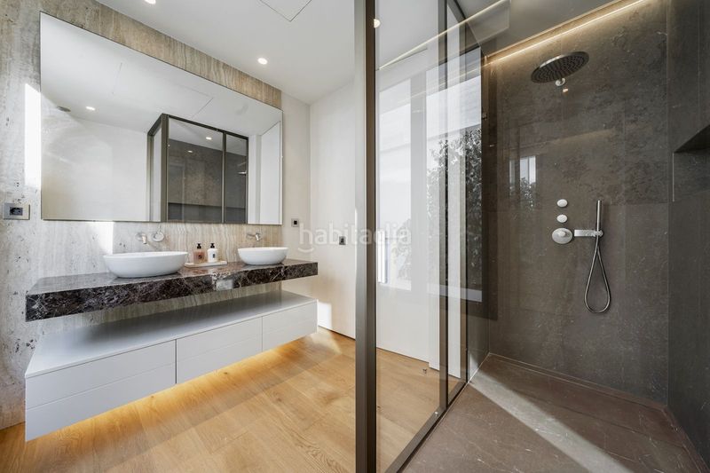 Foto 7400f8d7-c19d-4bba-9f13-e9274e6be8c3. Apartament amb aparcament a Las Lomas de Río Verde Marbella