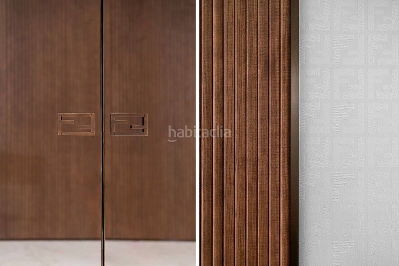 Foto be9eb619-3896-417e-a656-ca595f2d6255. Apartament amb aparcament a Las Lomas de Río Verde Marbella