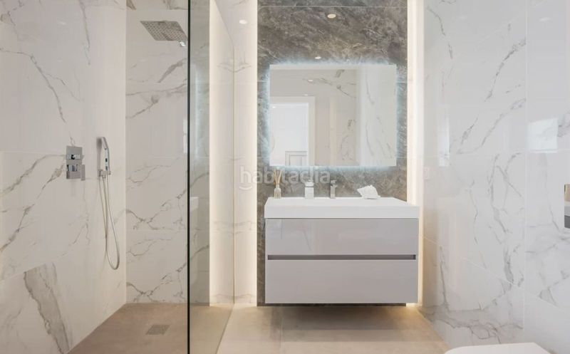 Foto 2b88db9b-ef87-4b35-9cc2-16d299817692. Xalet amb aparcament piscina a Los Flamingos Benahavís