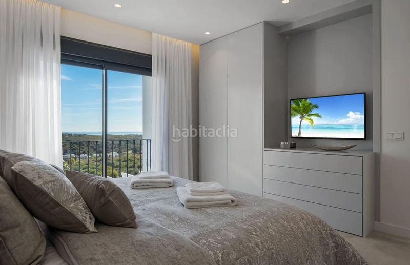 Foto 2d276b75-a3e7-4ab9-9c1f-9e7ed3f4249b. Xalet amb aparcament piscina a Los Flamingos Benahavís