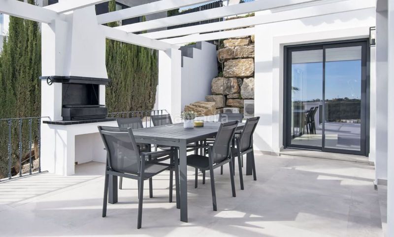 Foto dd49bbb7-08ef-43fd-9f6e-3f148cb214fe. Xalet amb aparcament piscina a Los Flamingos Benahavís