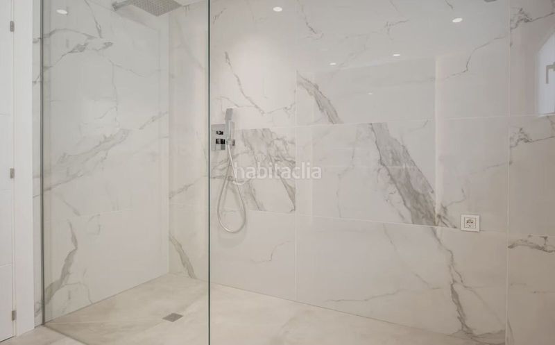 Foto f2fe854a-9994-4327-9a72-7261efdf19bd. Xalet amb aparcament piscina a Los Flamingos Benahavís