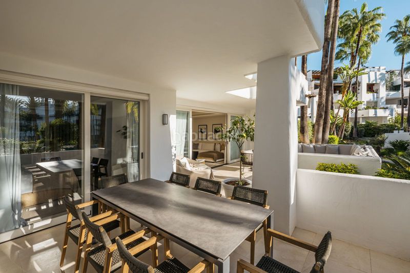 Foto 298b4a6e-892a-41d6-b23b-67d88444c979. Planta baja en Puente Romano Marbella