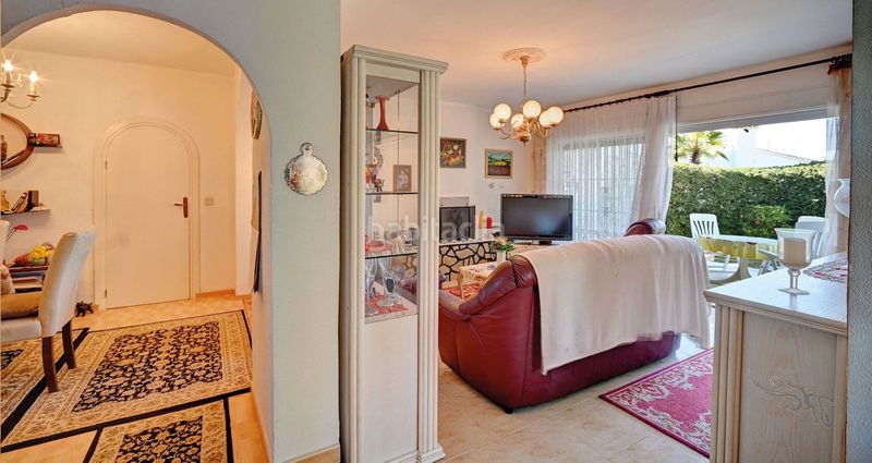 Foto 9d27a3b2-a3a4-4100-ab37-779325dddb9a. Xalet amb aparcament a Marbesa Marbella