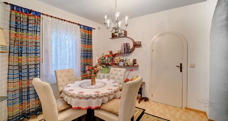 Foto a3368830-6599-4e5c-827a-94c7cc31b51a. Xalet amb aparcament a Marbesa Marbella