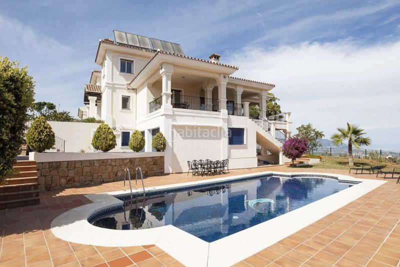 Foto c8a75b6b-d68c-4f4e-85e1-508e6d625133. Chalet in Santa María Marbella