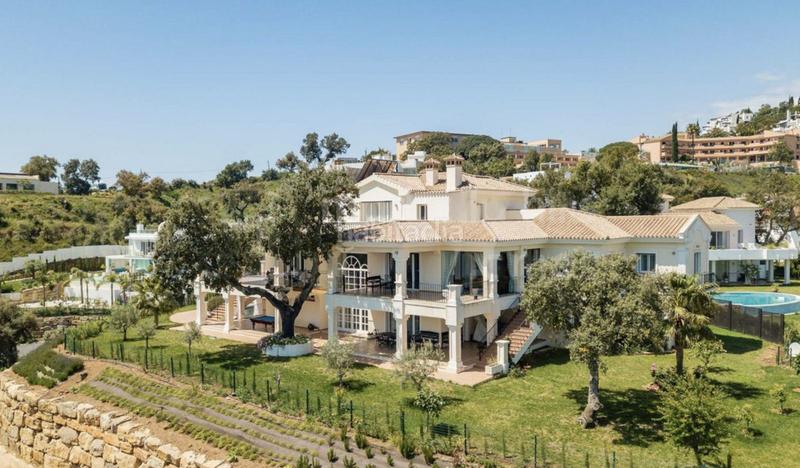 Foto 48c05e37-6f67-45a5-b757-7dcf91005459. Chalet en Santa María Marbella