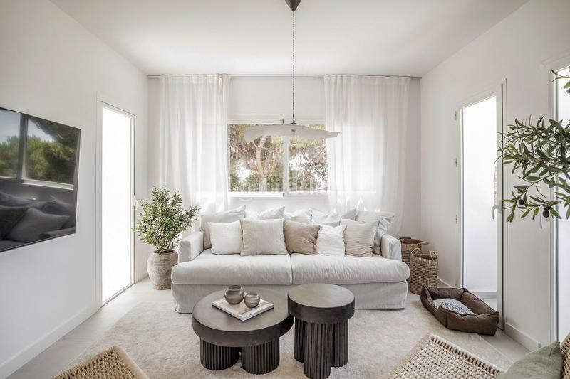 Foto 4888e879-e109-41ce-b2ce-d4a86bbcc6e2. Ground floor with pool in La Quinta Benahavís