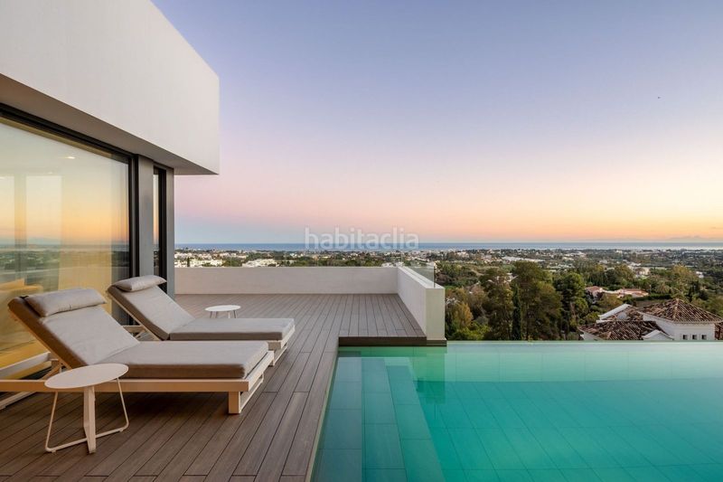 Foto cb5b2602-3ad3-4f3f-9518-7586066d1379. Xalet amb aparcament piscina a La Quinta Benahavís