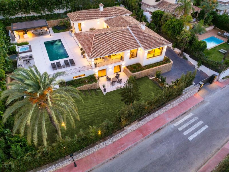 Foto 16a3dac5-e65e-4fe7-96ce-f2b2d253f624. Chalet en Las Brisas Marbella